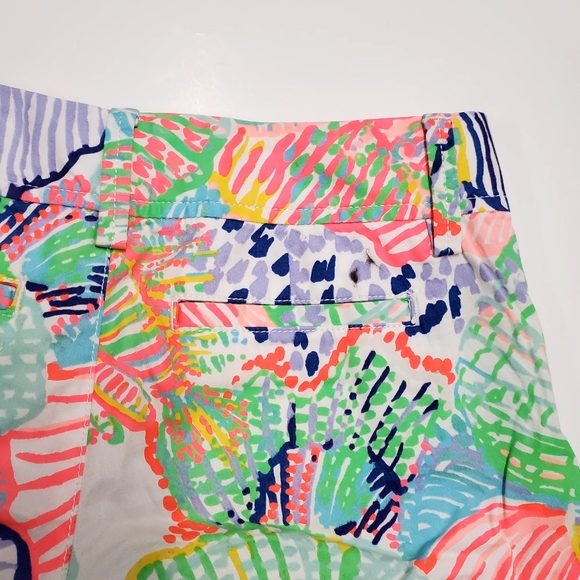 Lilly Pulitzer 19277 Callahan Short Roar of the Seas Multi. Size 00 - Picture 10 of 13
